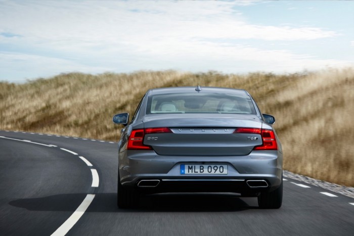 170080_Location_Rear_Volvo_S90_Mussel_Blue-1080x720