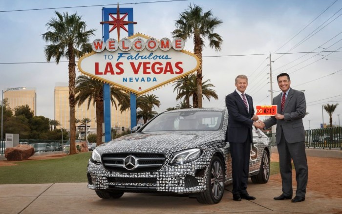 Mercedes-Benz E-Klasse: Autonom über die Highways im Bundesstaat Nevada Mercedes-Benz E-Class: Self-driving across the highways of Nevada