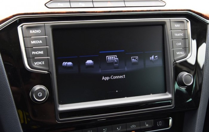 u_autohomecar__wKgFWFekOM-AO9WaAAYqCerkaEI620