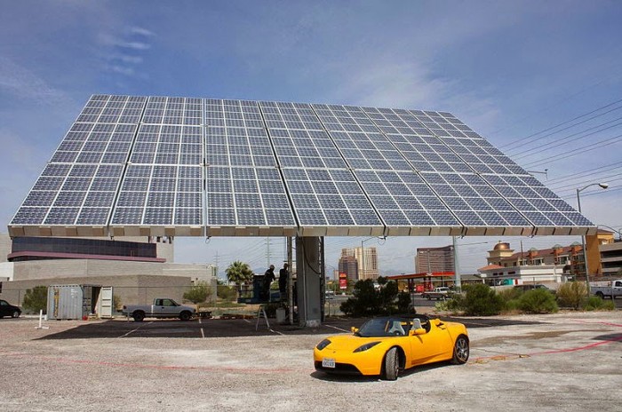 Tesla-coup-solar-panels