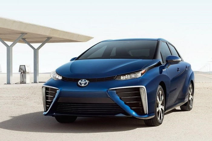 toyota-mirai-edit-e1421390185852