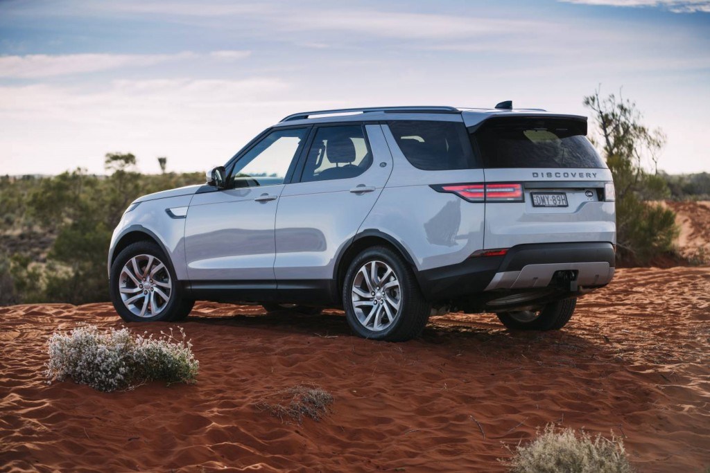 2018-Land-Rover-Discovery-Launch-Review-by-Practical-Motoring10