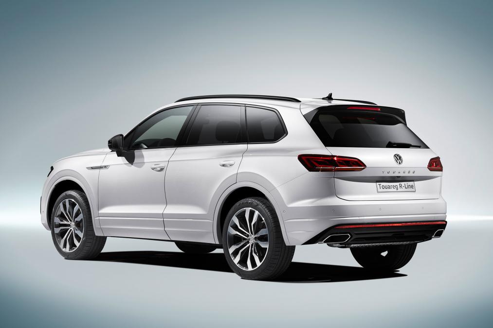 new-touareg-r-line-white-20